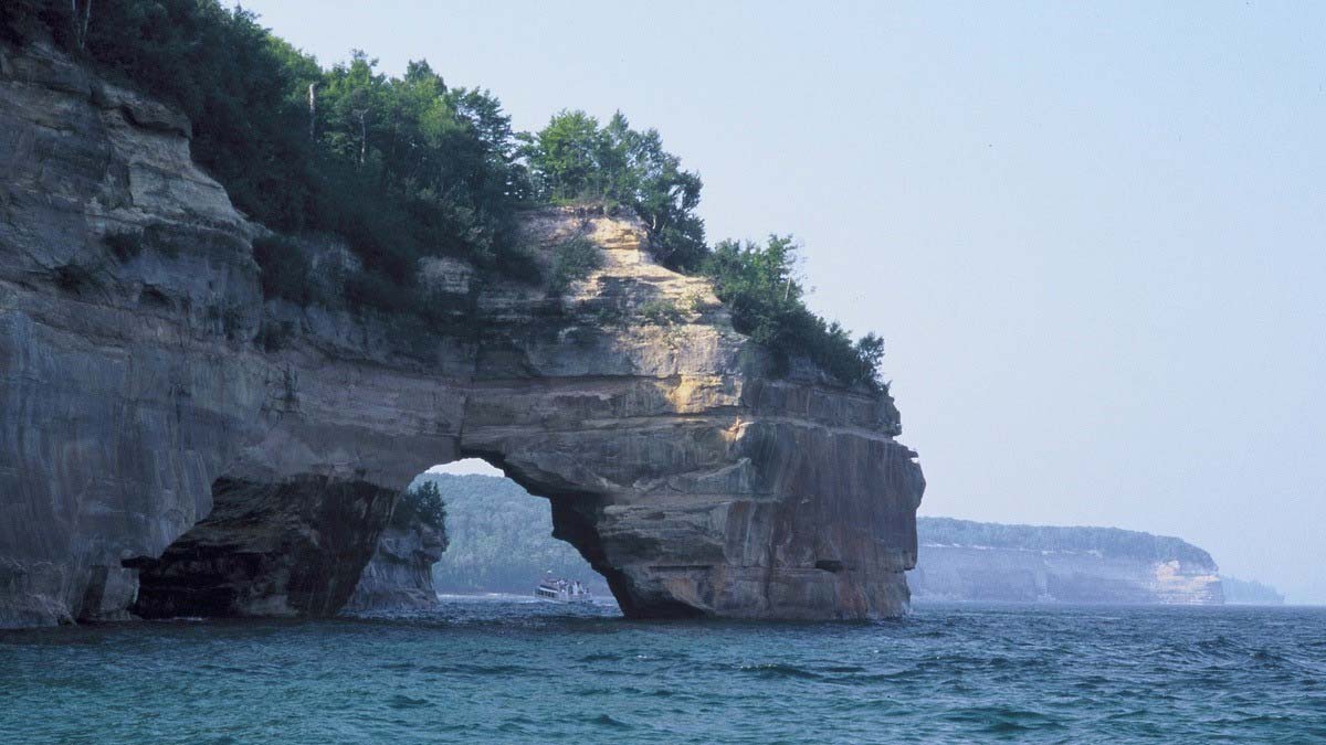 backpacking trips midwest